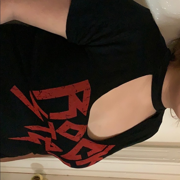 Top - Picture 2 of 2